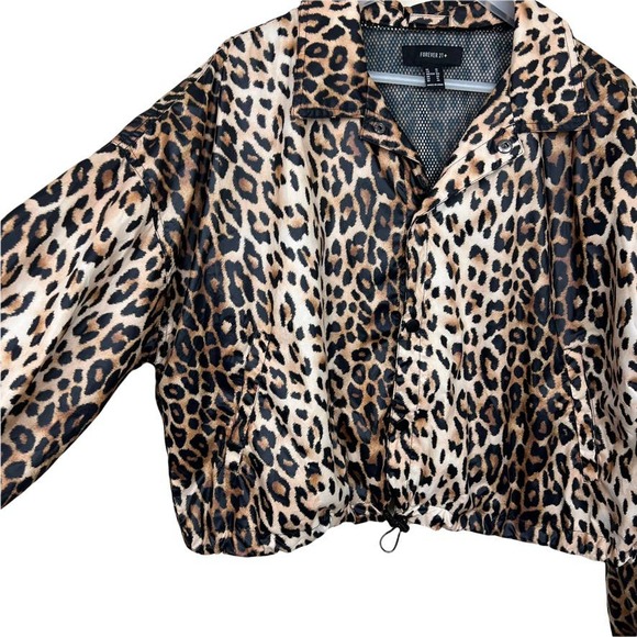 Forever 21 Cropped Leopard Print Windbreaker Jacket Size 1x - Picture 3 of 11